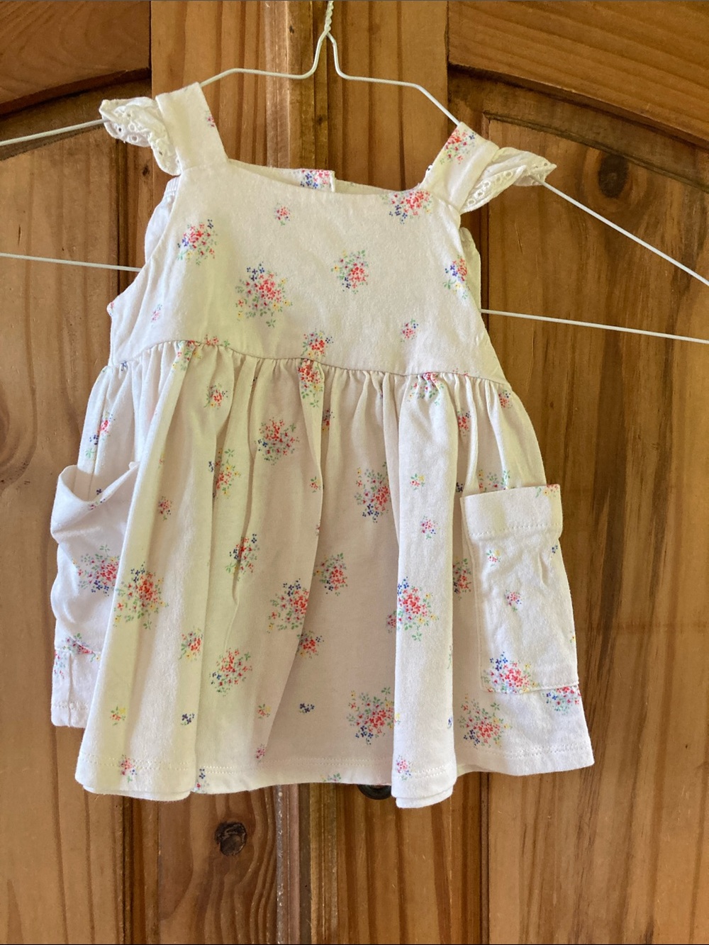 Girls Baby Gap white red flowers dress panties set size 3-6 months
